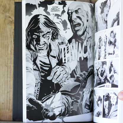 Hardback Graphic Novel: Robert Kirkman and Charlie Adlard - The Walking Dead Deluxe Hardcover, Vol 2 SECOND PRINTING