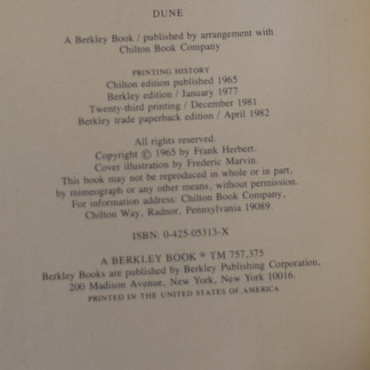 Vintage Sci-f Paperbacks: Frank Herbert - The Dune Saga: Dune, Dune Messiah, Children of Dune, God Emperor of Dune, Heretics of Dune, Chapterhouse Dune, Frederic Marvin cover art