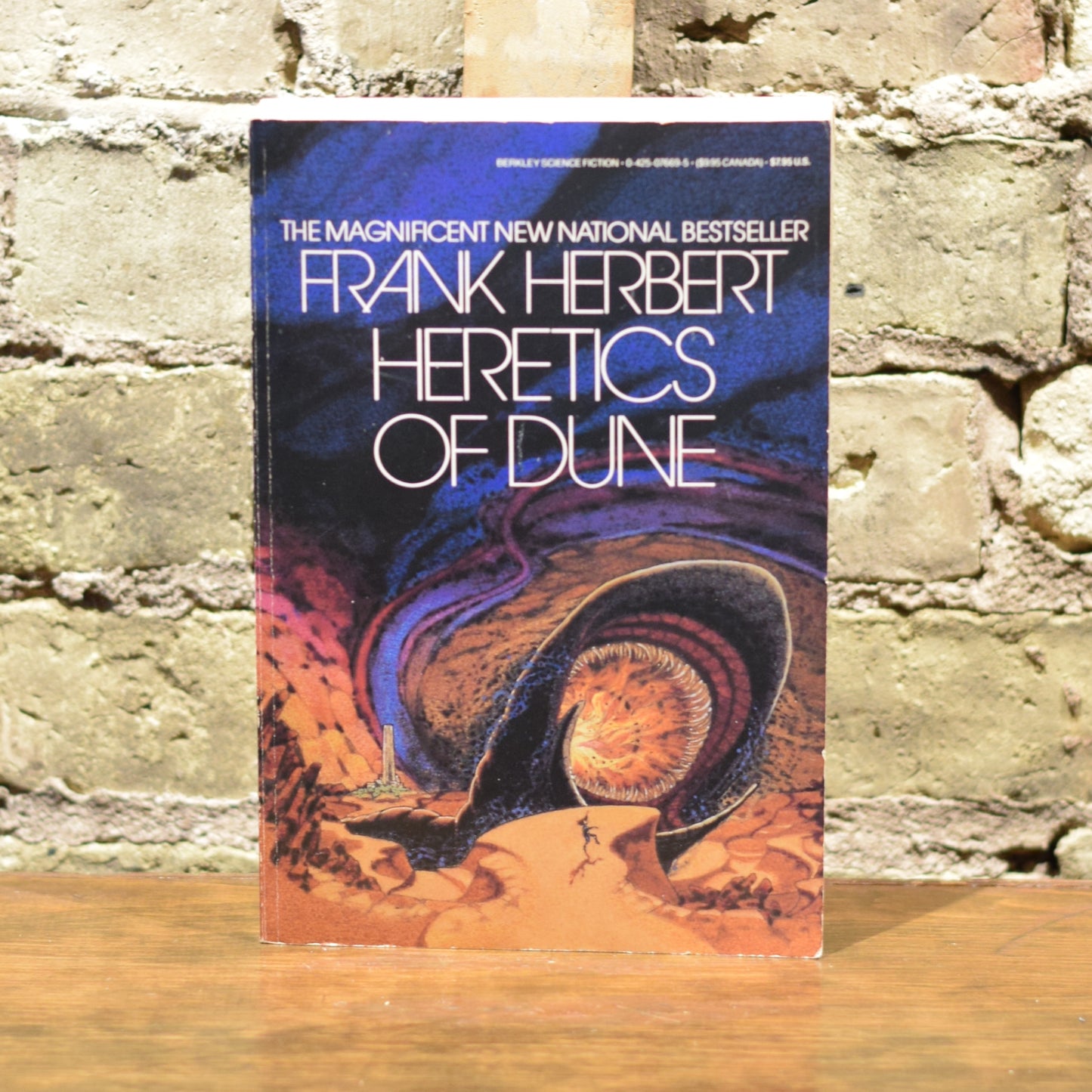 Vintage Sci-f Paperbacks: Frank Herbert - The Dune Saga: Dune, Dune Messiah, Children of Dune, God Emperor of Dune, Heretics of Dune, Chapterhouse Dune, Frederic Marvin cover art