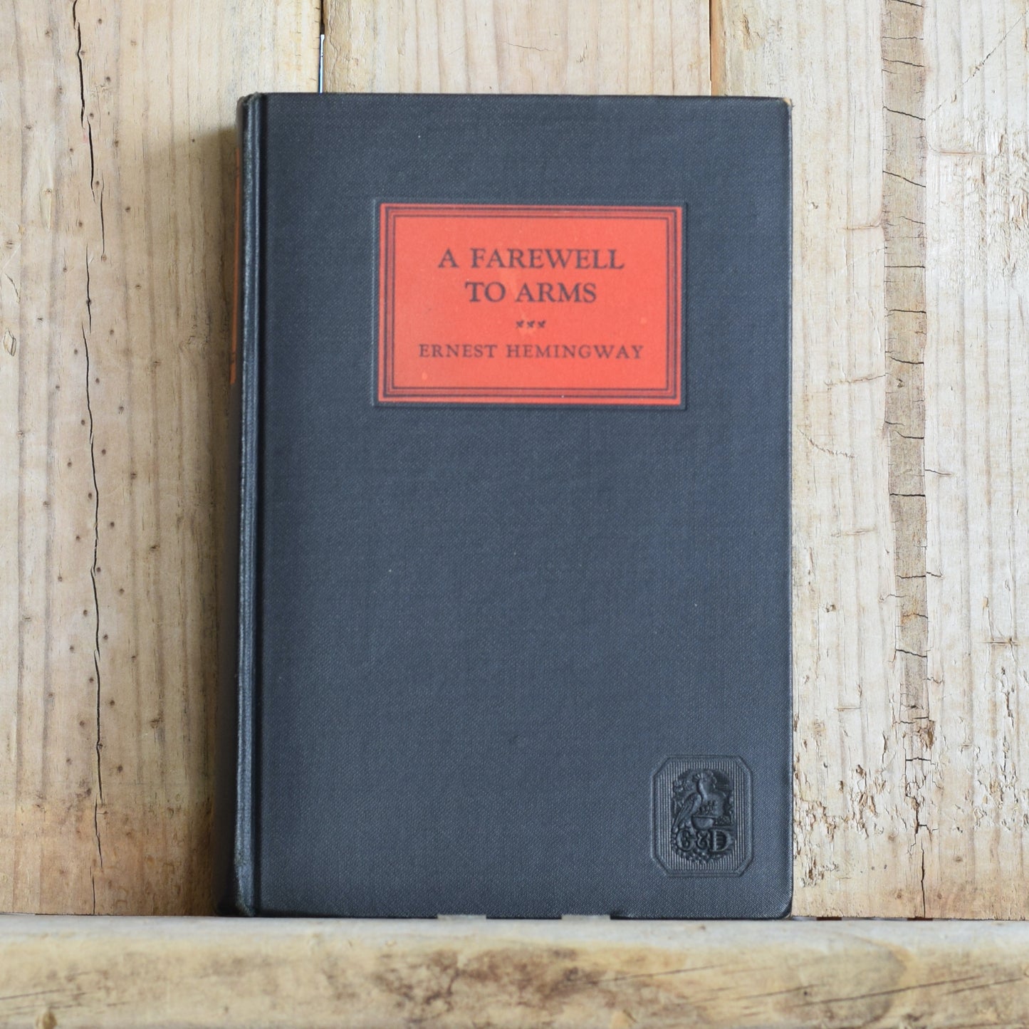 Vintage Fiction Hardback: Ernest Hemingway - A Farewell to Arms