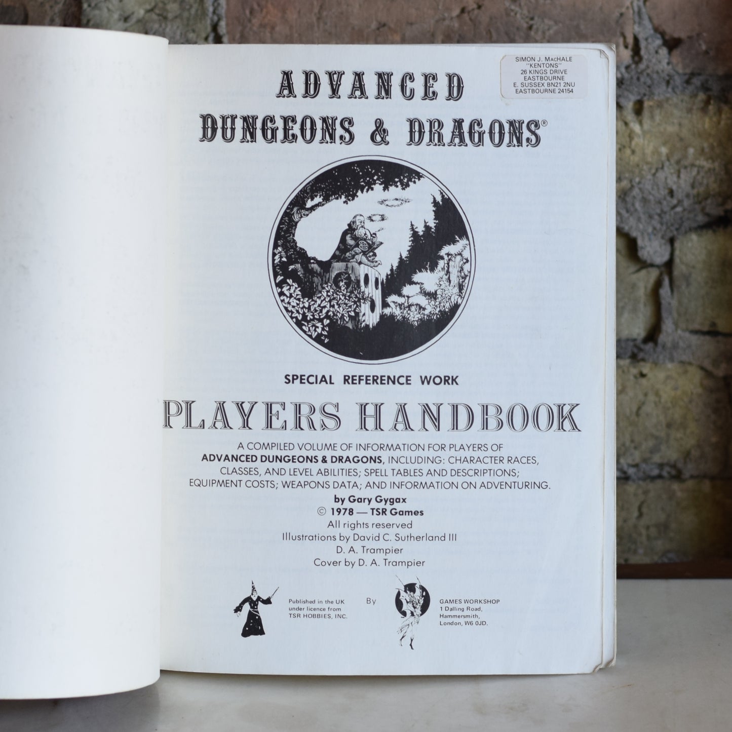 Vintage Dungeons and Dragons Paperback: UK Players Handbook Advanced Dungeons and Dragons First Edition FIRST PRINTING