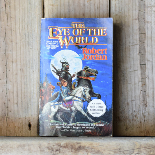 Vintage Fantasy Paperback Novel: Robert Jordan - The Eye of the World, Book 1 of The Wheel of Time