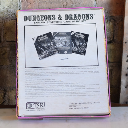 Vintage Dungeons and Dragons Box Set: Basic Set 1 COMPLETE WITH DICE