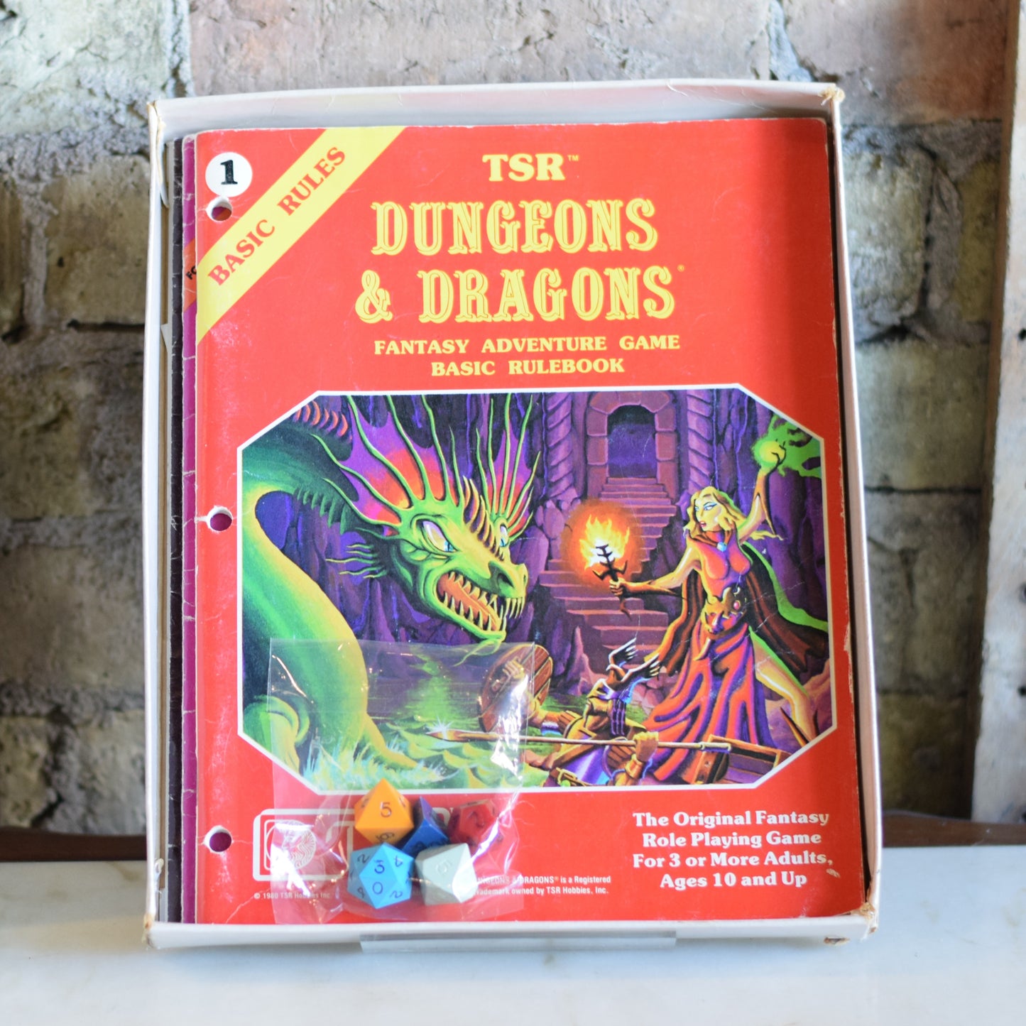 Vintage Dungeons and Dragons Box Set: Basic Set 1 COMPLETE WITH DICE