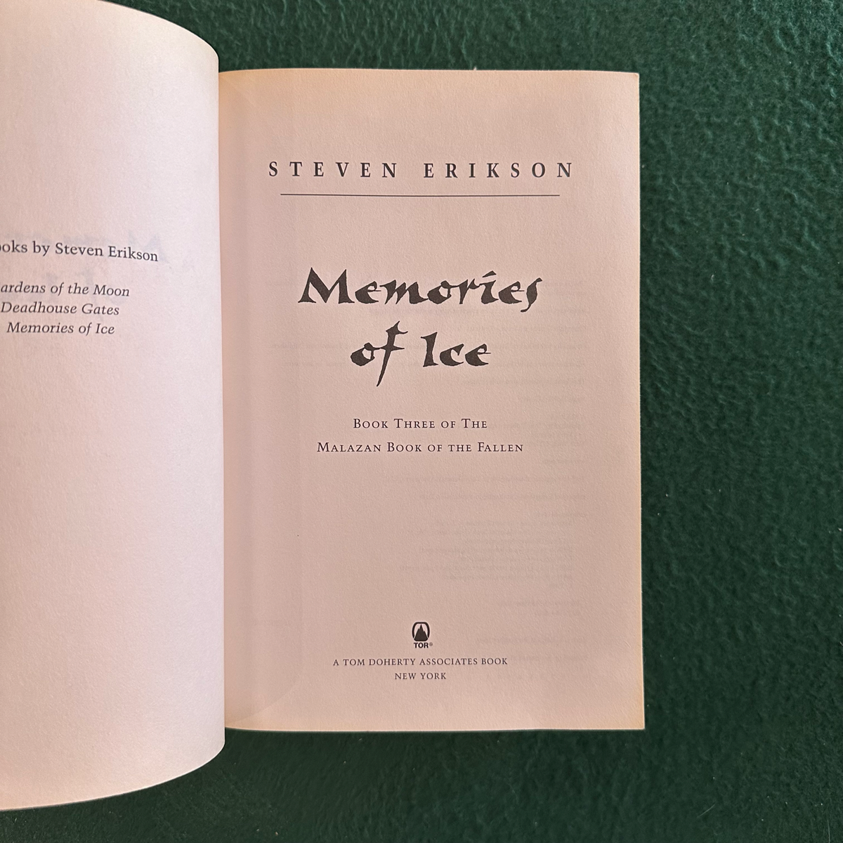 Fantasy Paperback: Steven Erikson - Memories of Ice FIRST PRINTING