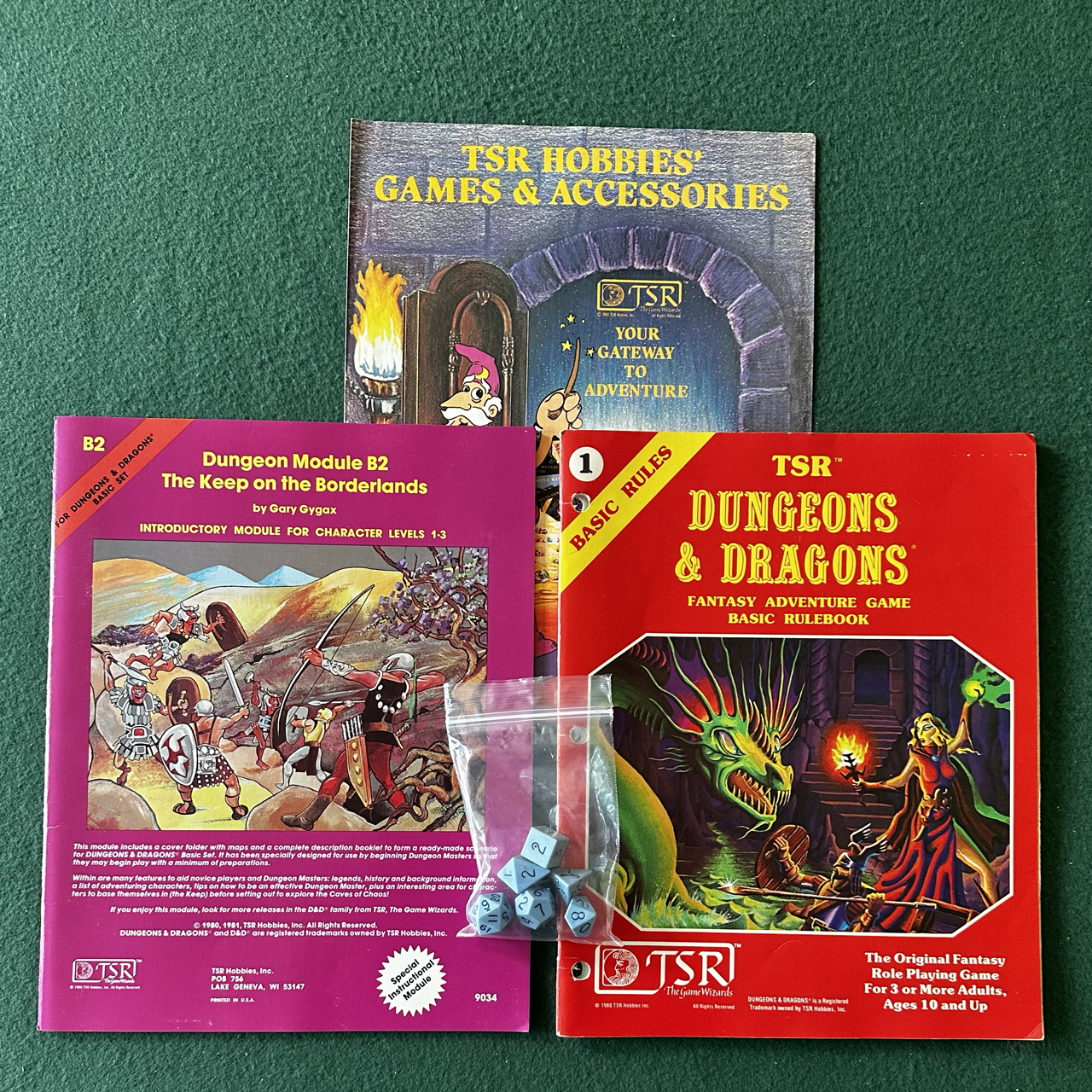 Vintage Dungeons & Dragons Box Set: Basic Set 1011 1980 With Dice