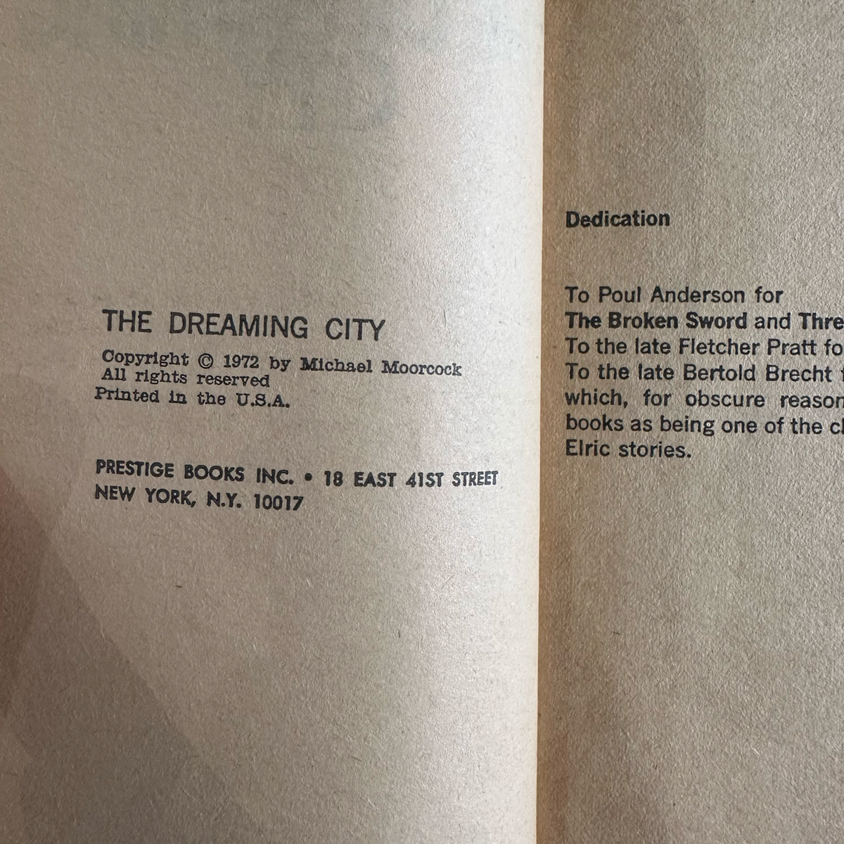 Vintage Fantasy Paperback: Michael Moorcock - The Dreaming City