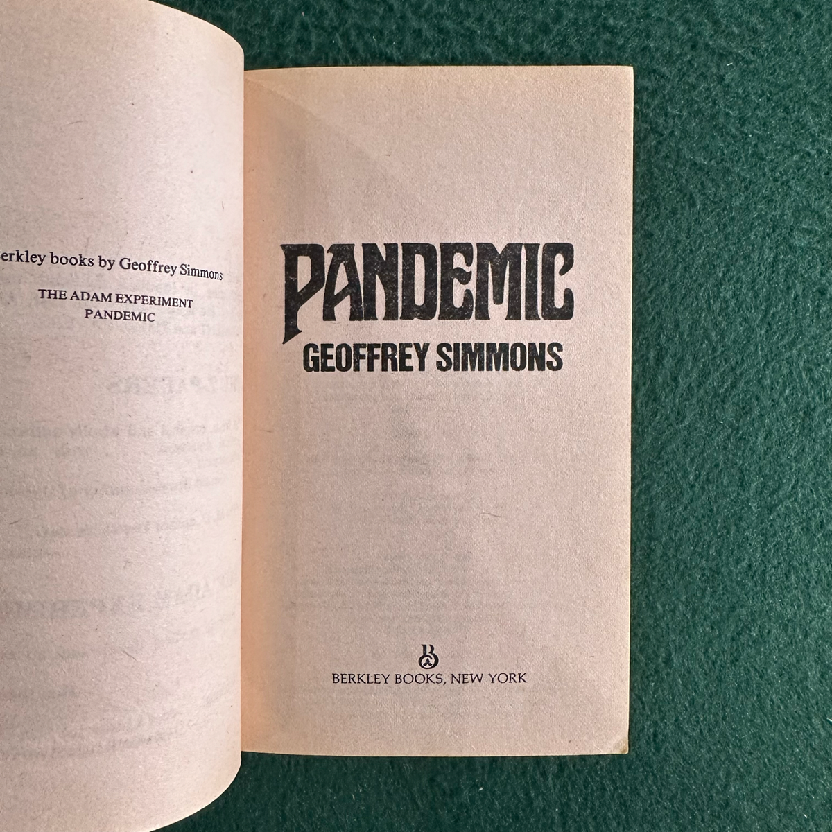 Vintage Horror Paperback: Geoffrey Simmons - Pandemic
