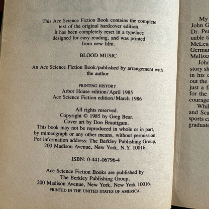 Vintage Horror Paperback: Greg Bear - Blood Music