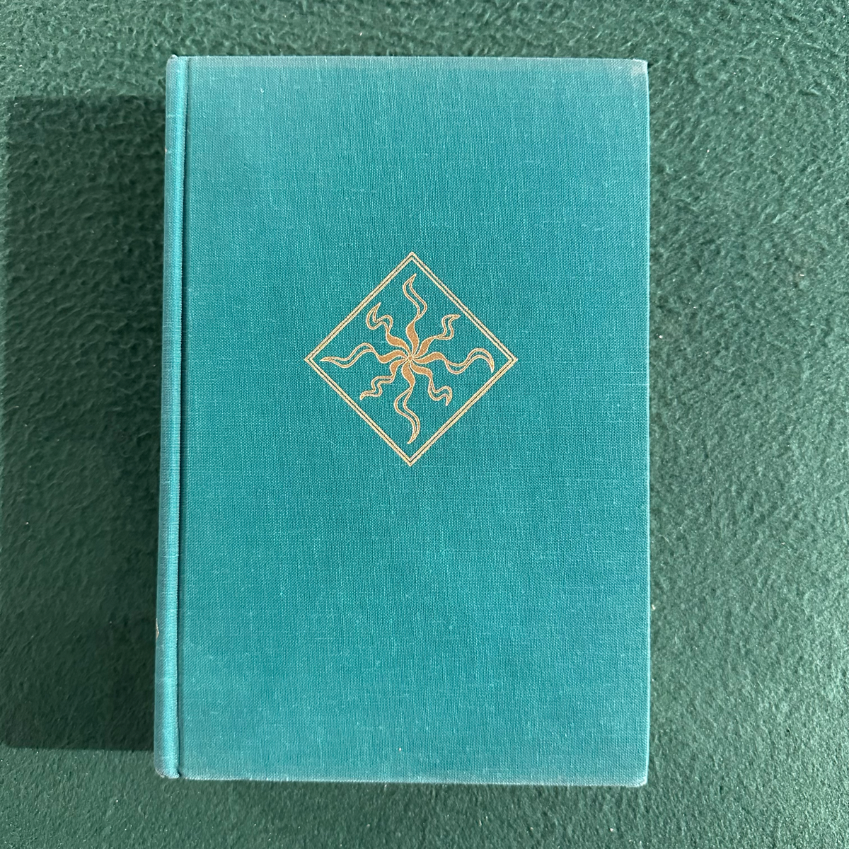 Vintage Fantasy Hardback: JRR Tolkien - The Silmarillion FIRST EDITION/PRINTING