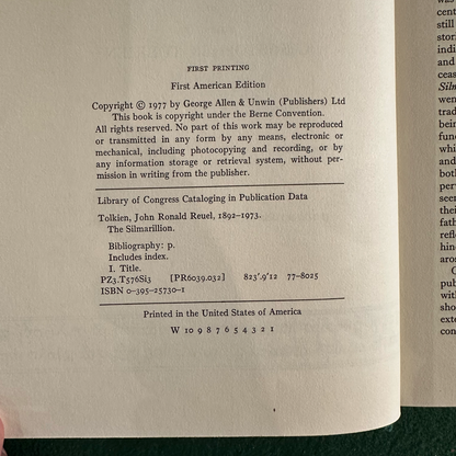 Vintage Fantasy Hardback: JRR Tolkien - The Silmarillion FIRST EDITION/PRINTING