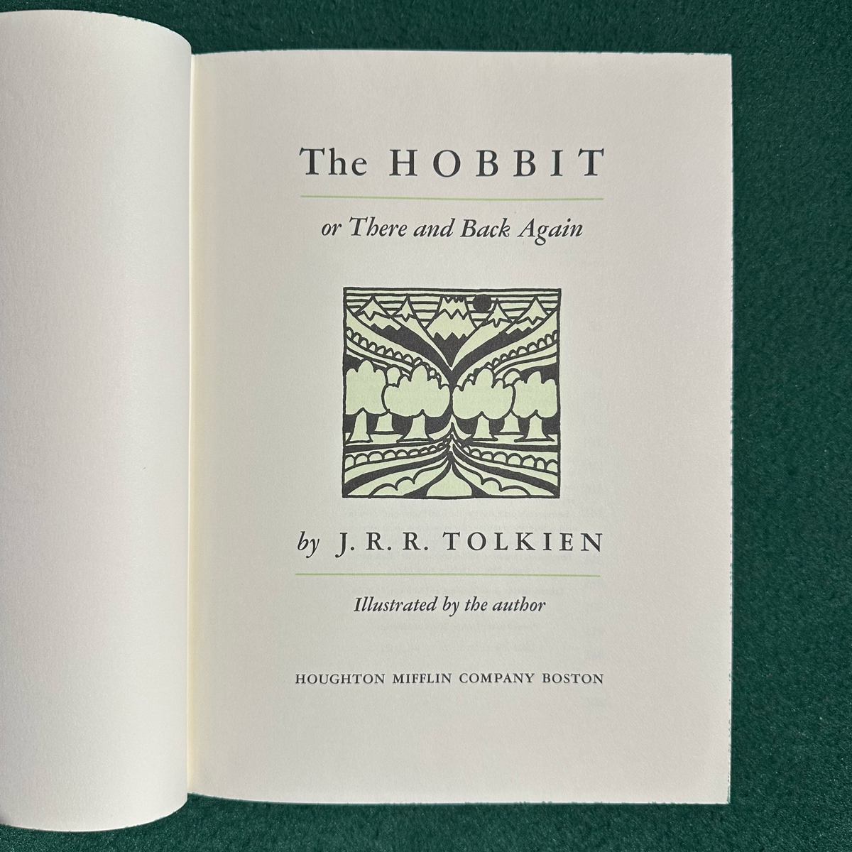 Vintage Fantasy Hardback: JRR Tolkien - The Hobbit, 22nd Printing
