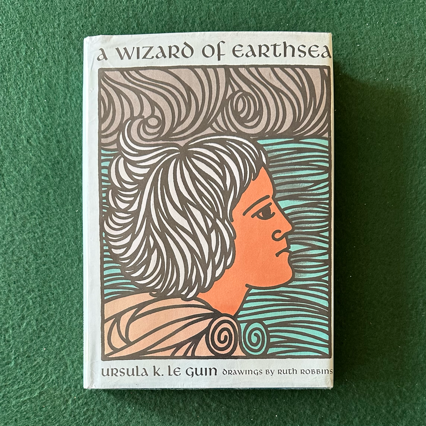 Vintage Fantasy Hardback: Ursula K Le Guin - A Wizard of Earthsea EX-LIBRARY FIRST EDITION