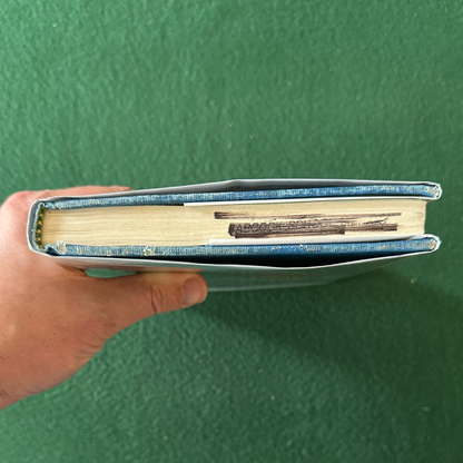 Vintage Fantasy Hardback: Ursula K Le Guin - A Wizard of Earthsea EX-LIBRARY FIRST EDITION