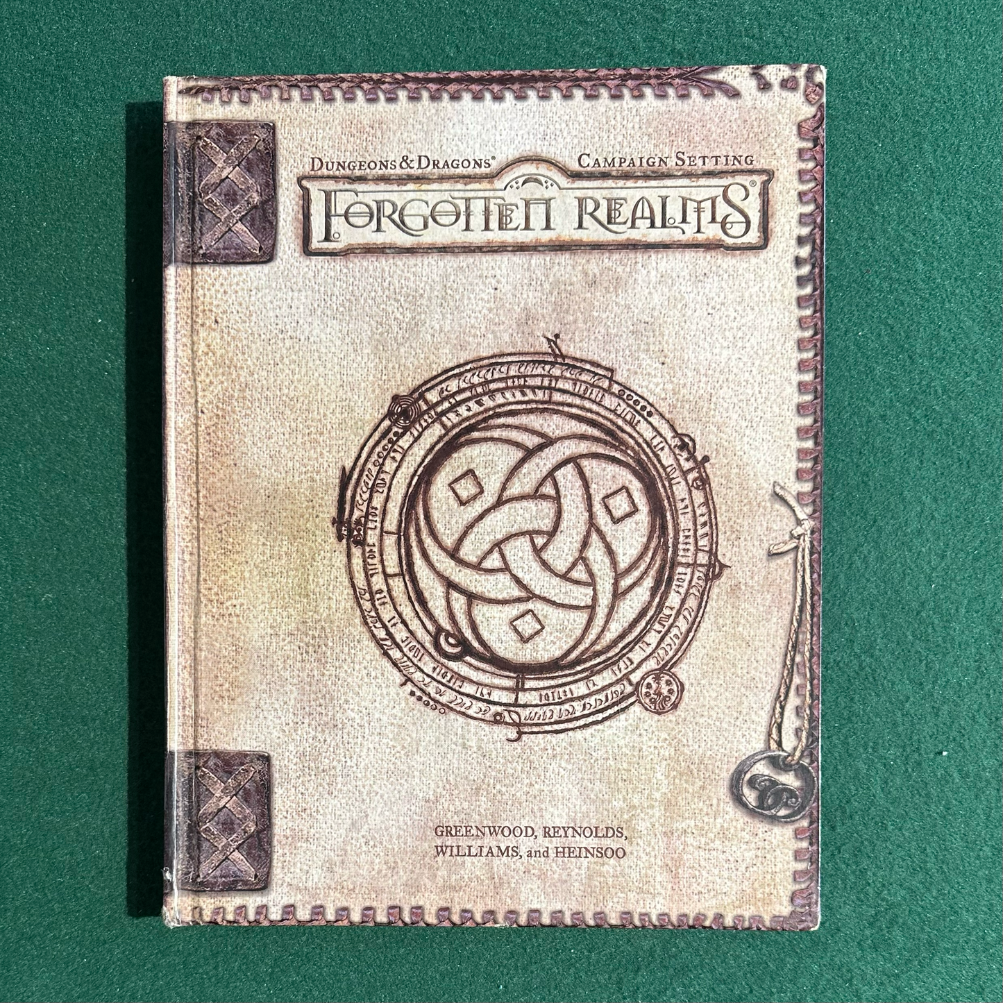 Vintage Dungeons &amp; Dragons 3.5e Campaign Setting: Forgotten Realms