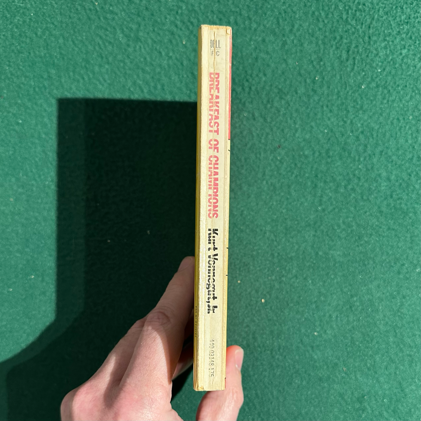 Vintage Fiction Paperback: Kurt Vonnegut - Breakfast of Champions FIRST PRINTING