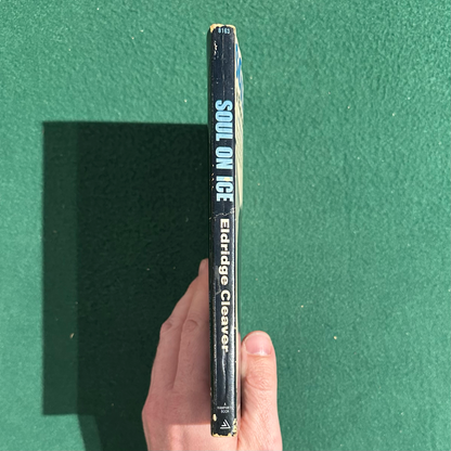 Vintage Non-Fiction Paperback: Eldridge Cleaver - Soul on Ice 6TH PRINTING