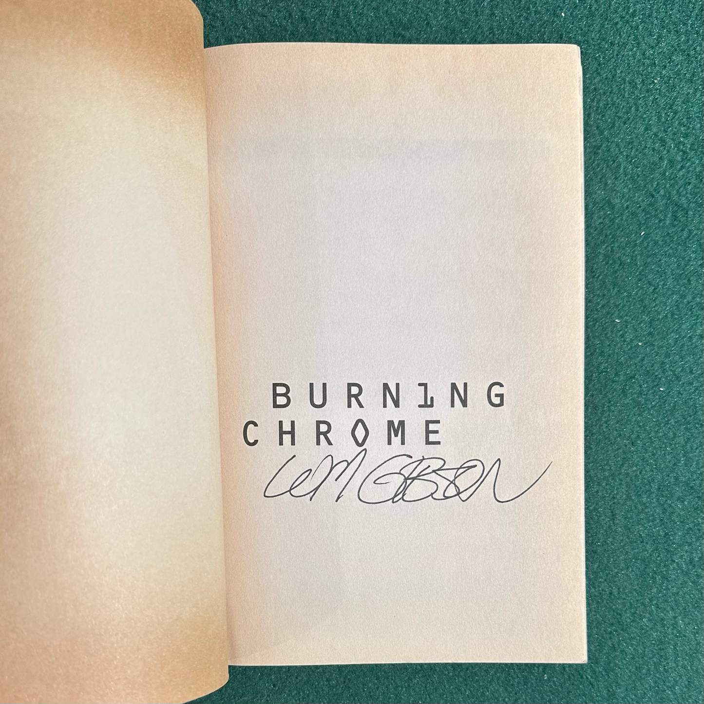 Vintage Sci-Fi Paperback: William Gibson - Burning Chrome SIGNED