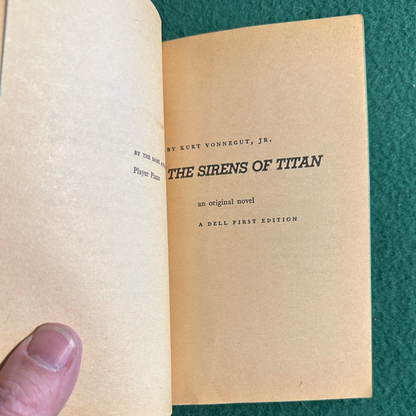 Vintage Fiction Paperback: Kurt Vonnegut, Jr. - The Sirens of Titan FIRST PRINTING