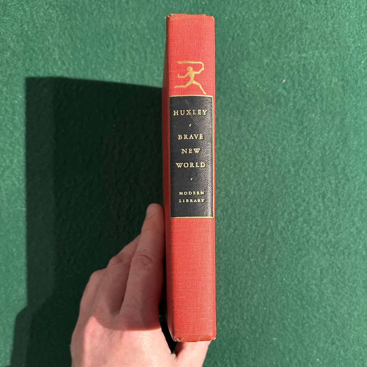 Vintage Fiction Hardback: Aldous Huxley - Brave New World MODERN LIBRARY 1946