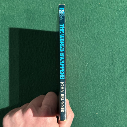 Vintage Sci-Fi Paperback: John Brunner - The World Swappers