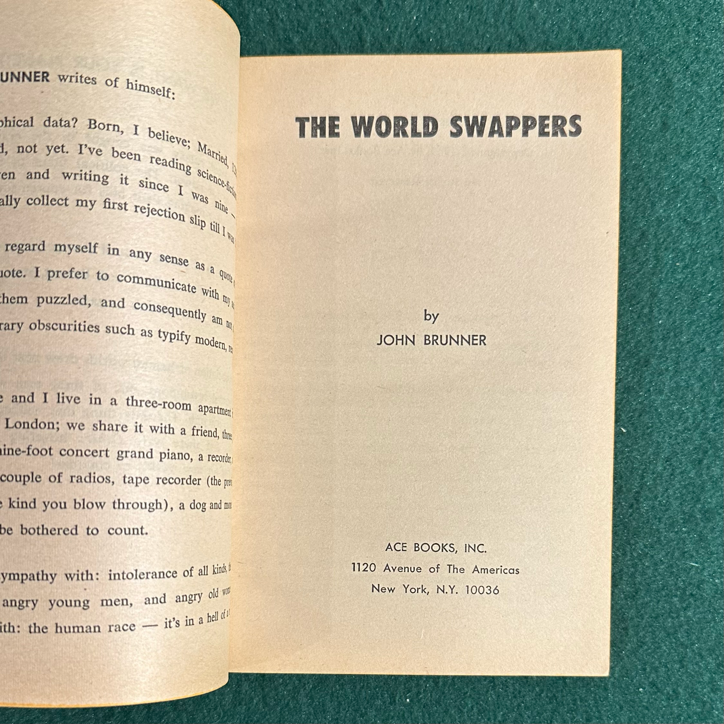 Vintage Sci-Fi Paperback: John Brunner - The World Swappers