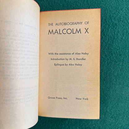 Vintage Non-Fiction Paperback: Alex Haley - The Autobiography of Malcolm X