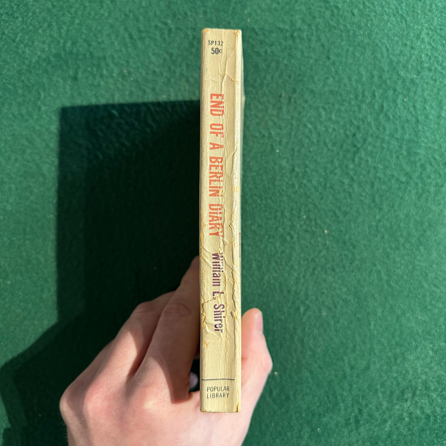 Vintage Fiction Paperback: William L Shirer - End of a Berlin Diary