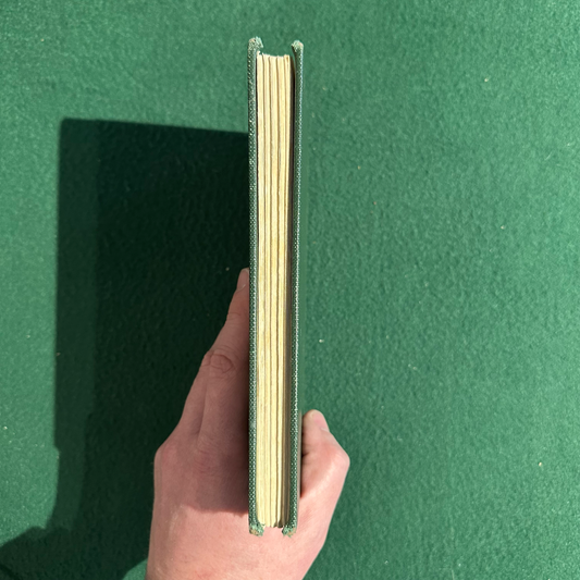 Vintage Sci-Fi Hardback: Marion Zimmer Bradley - Darkover Landfall