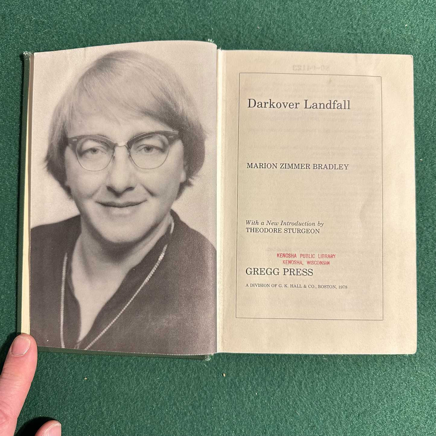 Vintage Sci-Fi Hardback: Marion Zimmer Bradley - Darkover Landfall