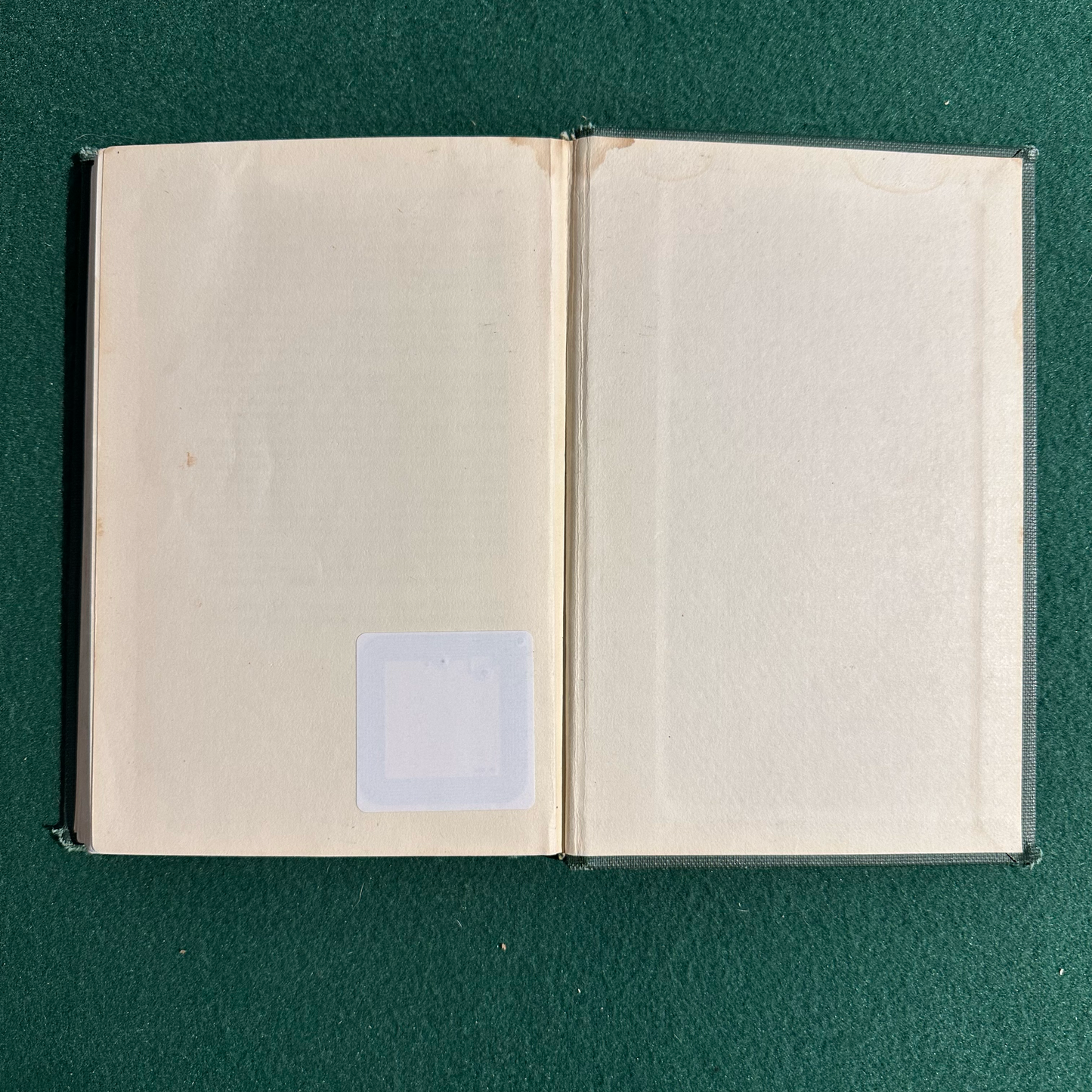 Vintage Sci-Fi Hardback: Marion Zimmer Bradley - Darkover Landfall