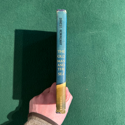 Vintage Fiction Hardback: Ernest Hemingway - The Old Man and the Sea BOOK CLUB EDITION