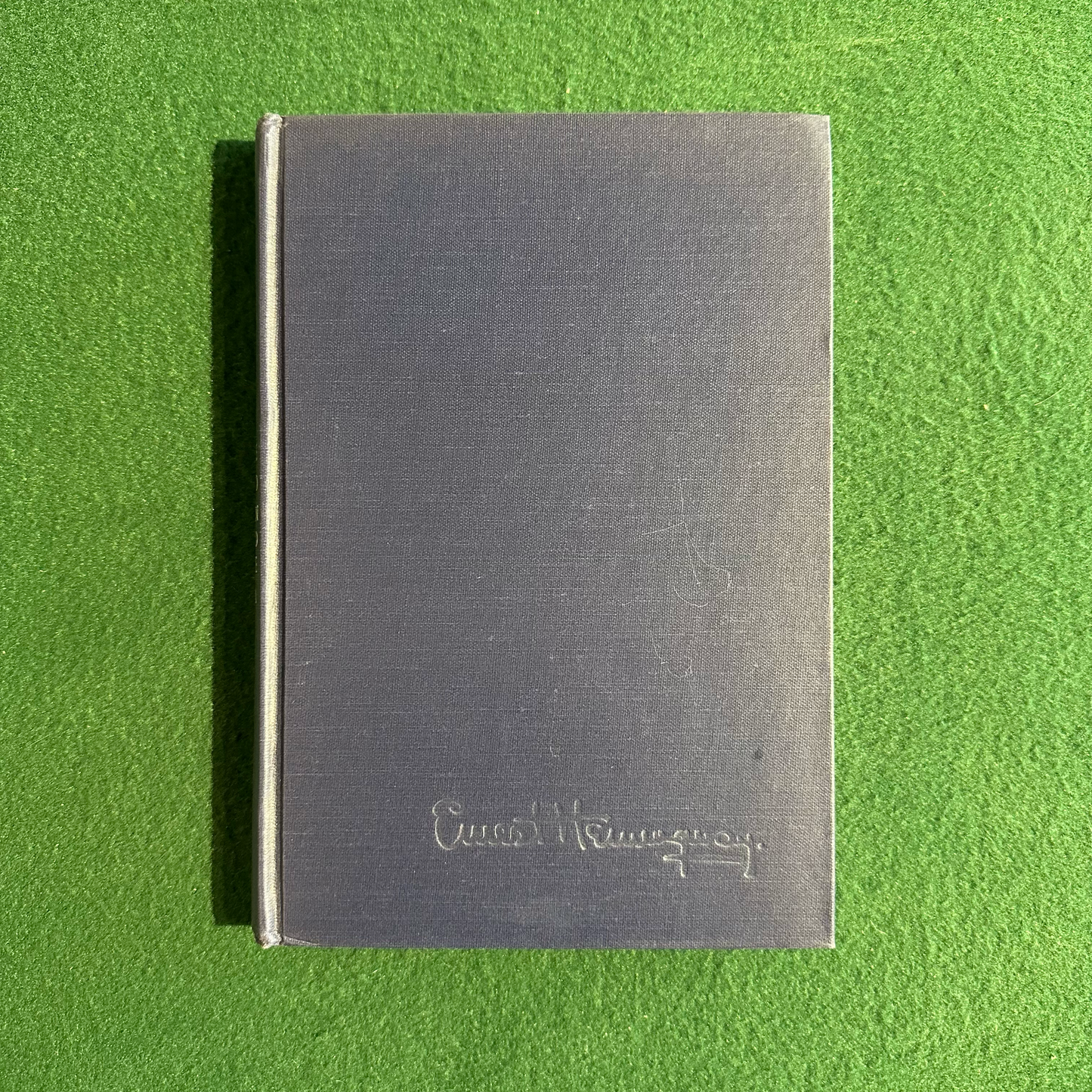 Vintage Fiction Hardback: Ernest Hemingway - The Old Man and the Sea BOOK CLUB EDITION