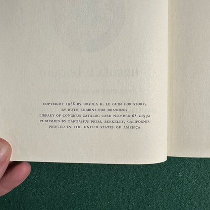 Vintage Fantasy Hardback: Ursula K Le Guin - A Wizard of Earthsea EARLY LIBRARY BINDING