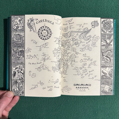 Vintage Fantasy Hardback: Ursula K Le Guin - A Wizard of Earthsea EARLY LIBRARY BINDING