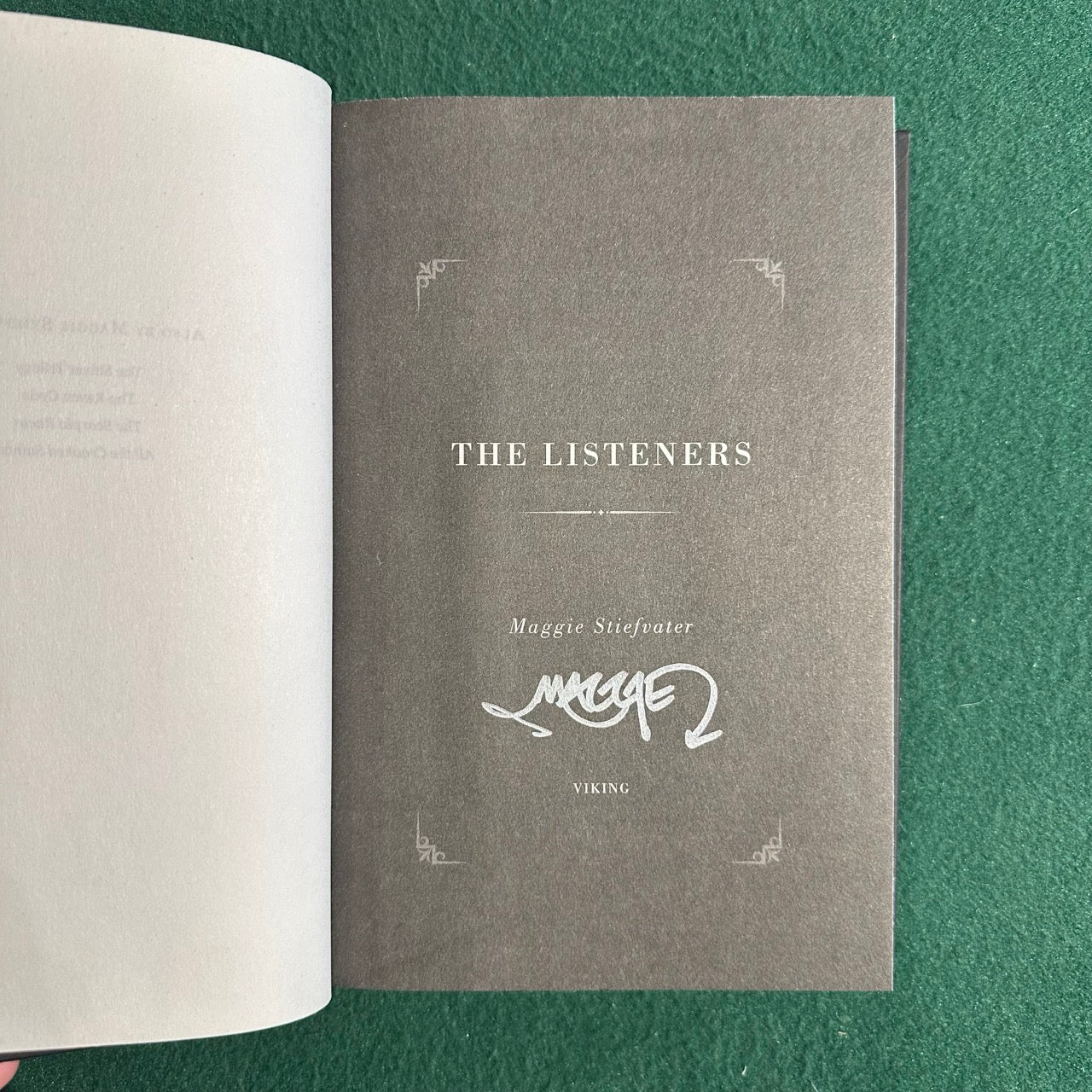 Fiction Hardback: Maggie Stiefvater - The Listeners SIGNED FIRST EDITION