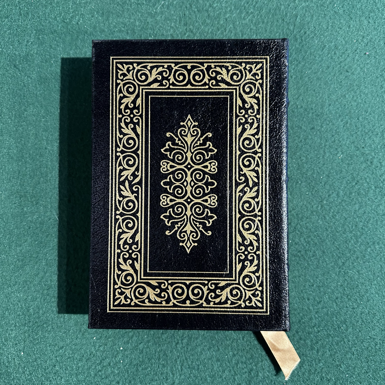 Fiction Hardback: Rip Van Winkle - The Legend of Sleepy Hollow and Other Stories EASTON PRESS