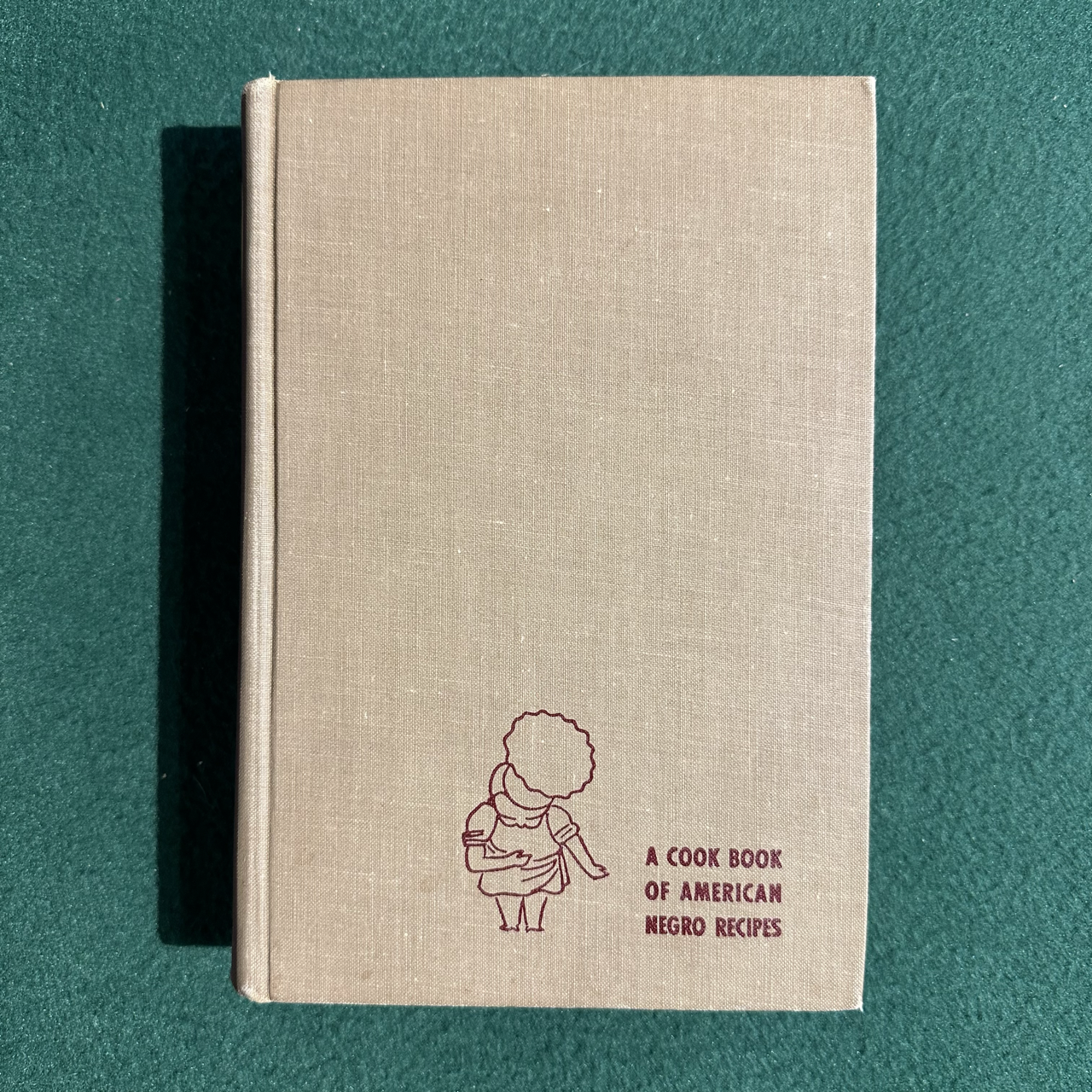 Vintage Non-Fiction Hardback: Freda De Knight - A Date With a Dish: A Cook Book of American Negro Recipes FIRST EDITION