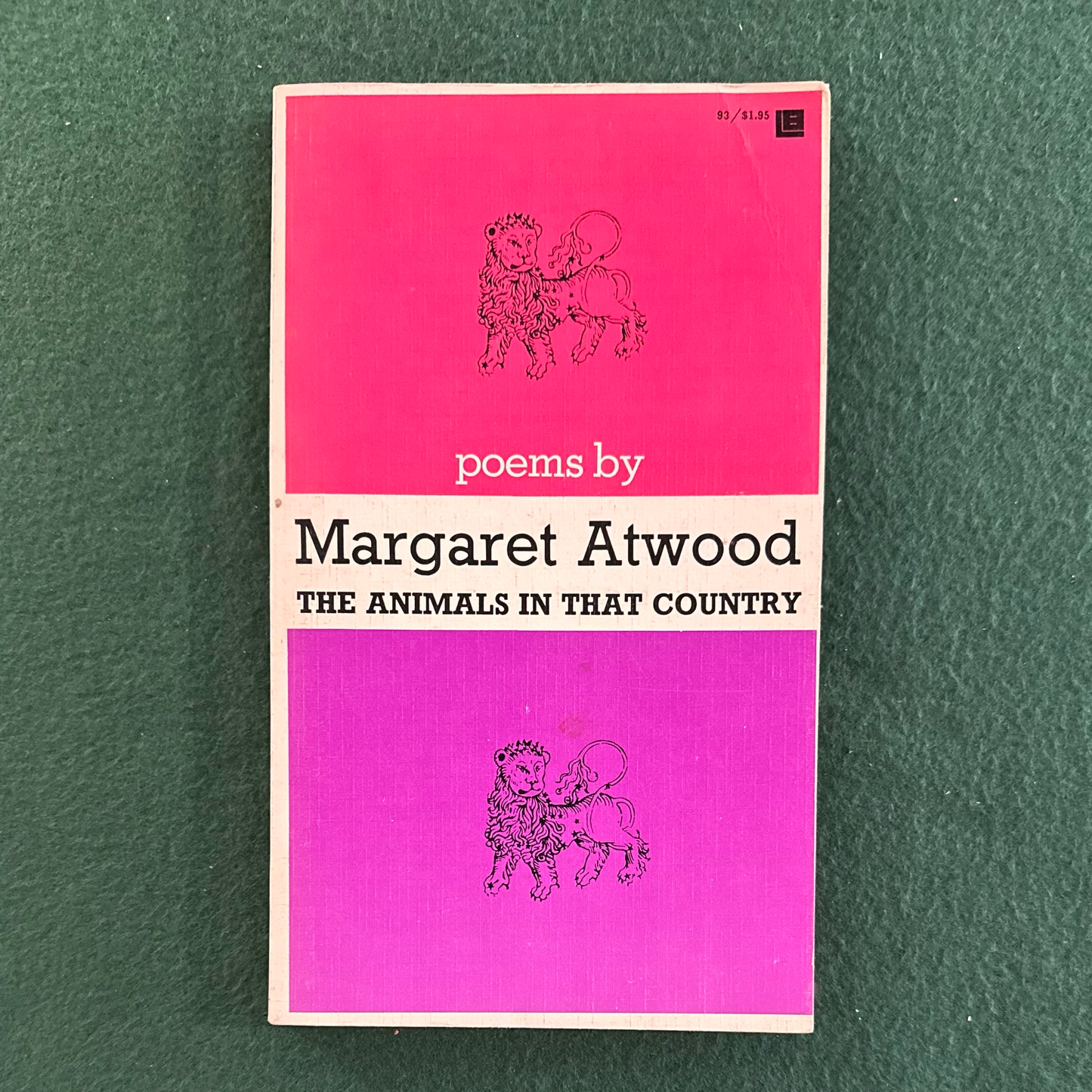 Vintage Poetry Paperback: Margaret Atwood - The Animals in That Country FIRST EDITION