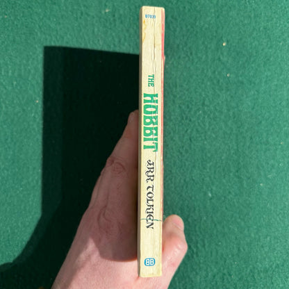 Vintage Fantasy Paperback: JRR Tolkien - The Hobbit, Lion Cover FIRST PRINTING