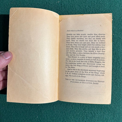 Vintage Fantasy Paperback: JRR Tolkien - The Hobbit, Lion Cover FIRST PRINTING