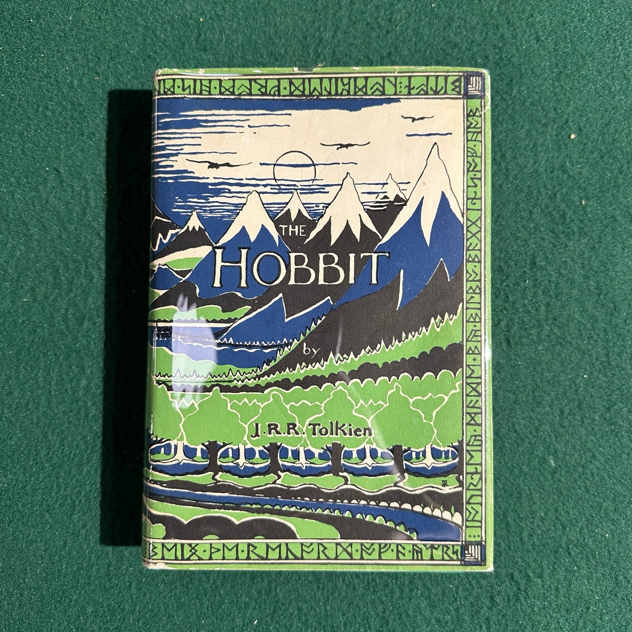 Vintage Fantasy Hardback: JRR Tolkien - The Hobbit THIRTY-SEVENTH PRINTING