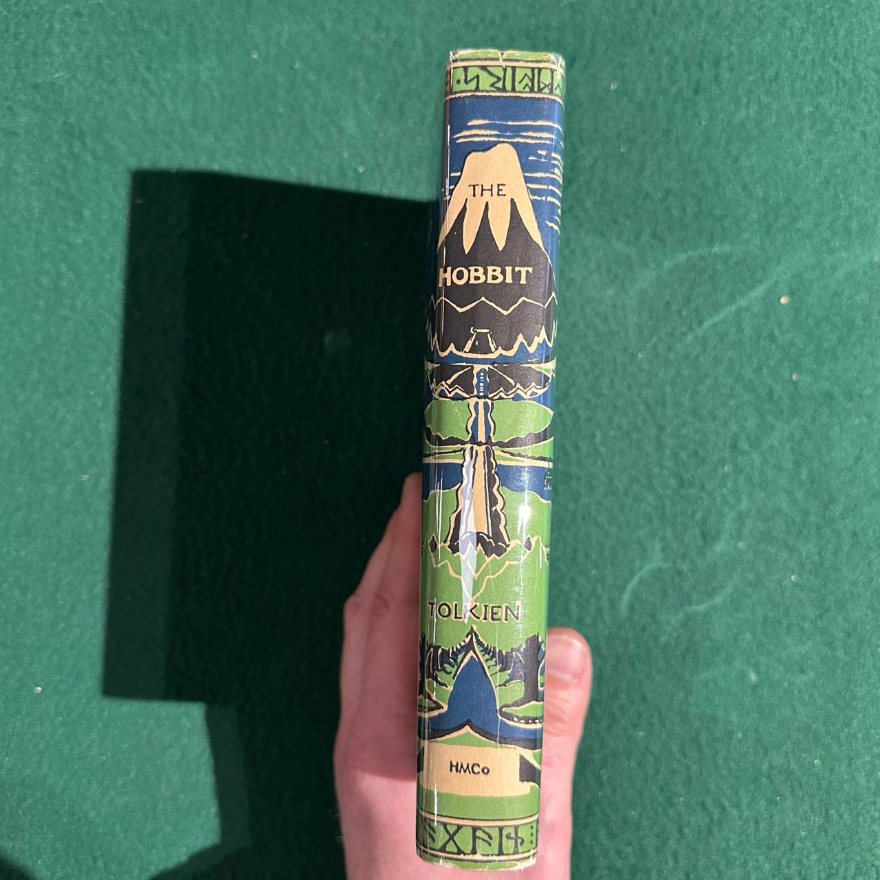 Vintage Fantasy Hardback: JRR Tolkien - The Hobbit THIRTY-SEVENTH PRINTING