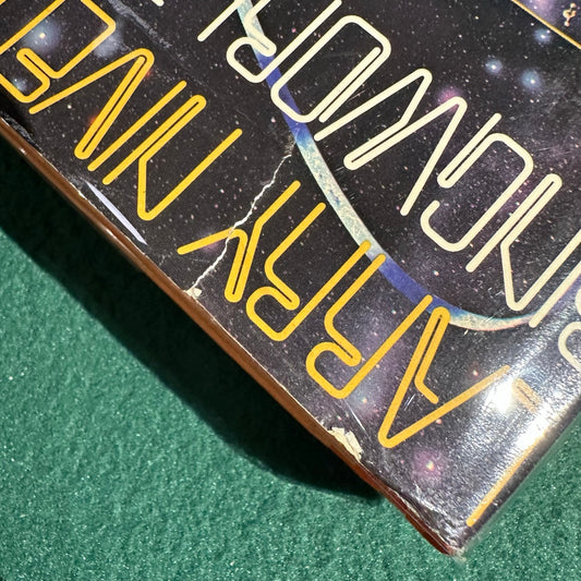 Vintage Sci-Fi Hardback: Larry Niven - Ringworld FIRST EDITION