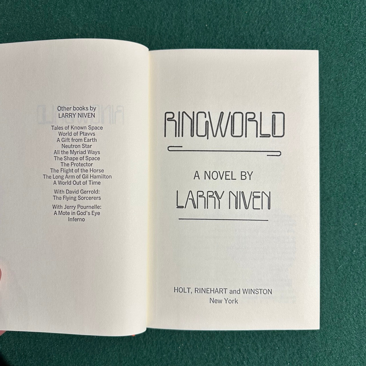 Vintage Sci-Fi Hardback: Larry Niven - Ringworld FIRST EDITION