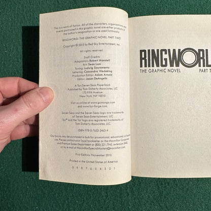 Graphic Novel Paperbacks: Larry Niven and Sean Lam - Ringworld, The Graphic Novel, Parts 1 & 2