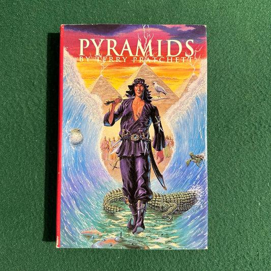 Vintage Fantasy Hardback: Terry Pratchett - Pyramids BCE