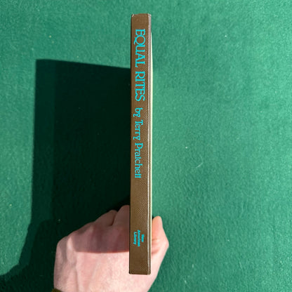 Vintage Fantasy Hardback: Terry Pratchett - Equal Rites BCE