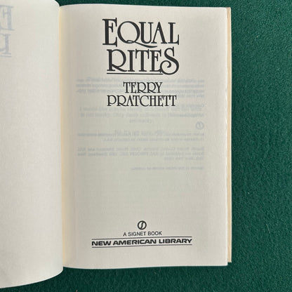 Vintage Fantasy Hardback: Terry Pratchett - Equal Rites BCE