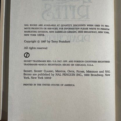 Vintage Fantasy Hardback: Terry Pratchett - Equal Rites BCE